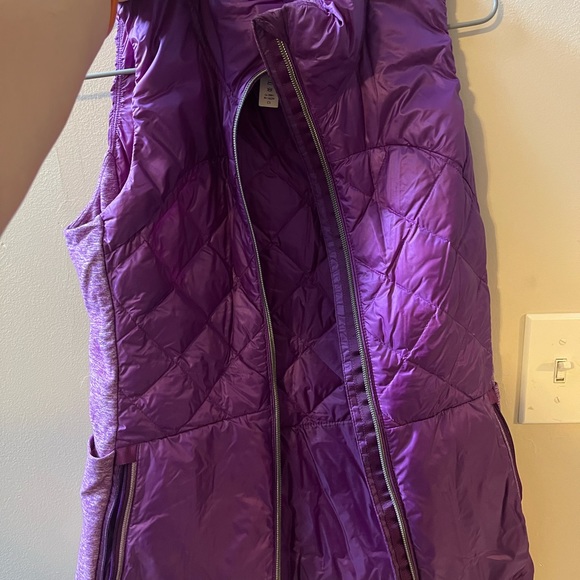 Lululemon Vest - Picture 3 of 4